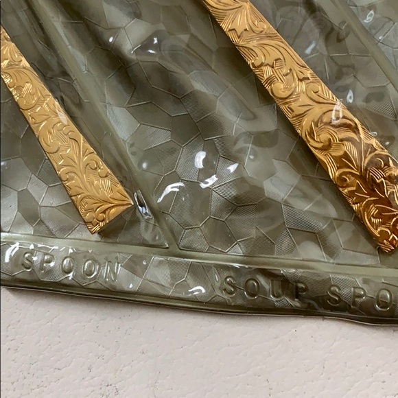 COPY - 6 piece PLACE-SETTING(s) - Picture 8 of 8